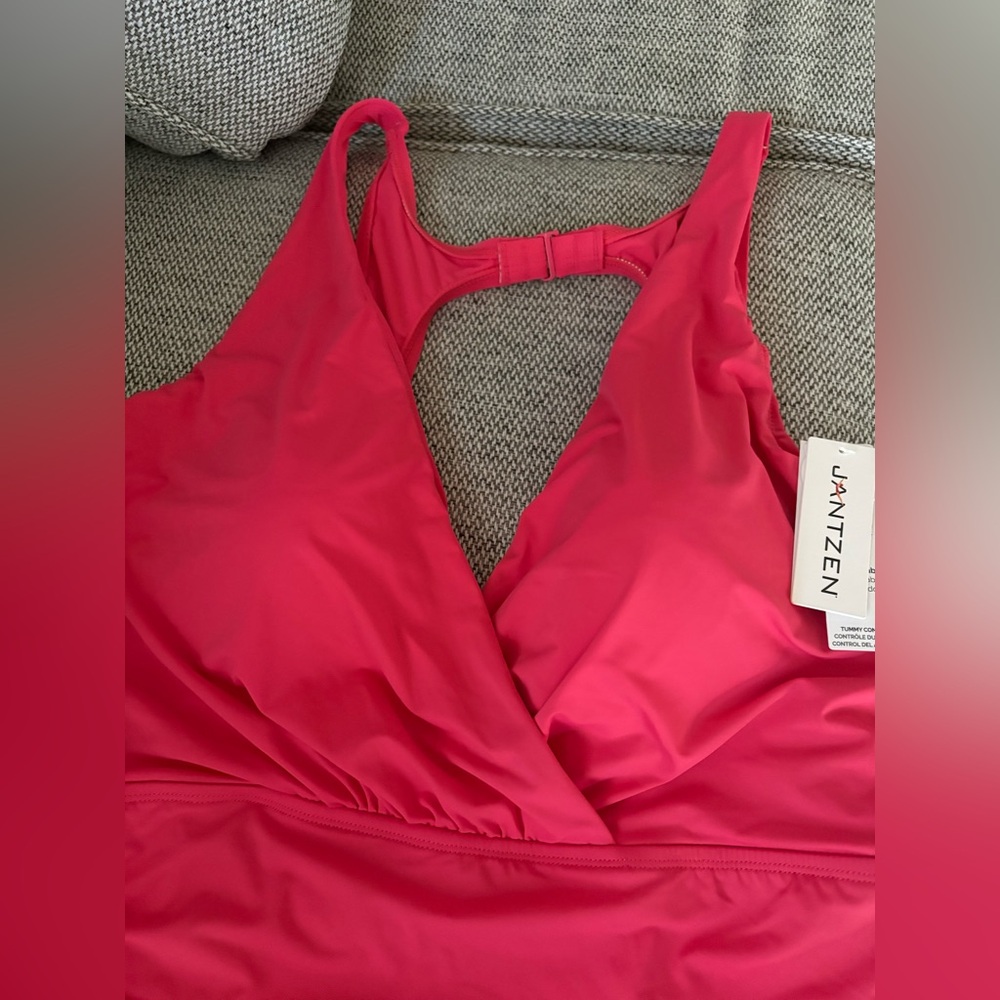 NWT Jantzen Jolie Bright Pink Tummy Control One Piece Swimsuit - Picture 7 of 11
